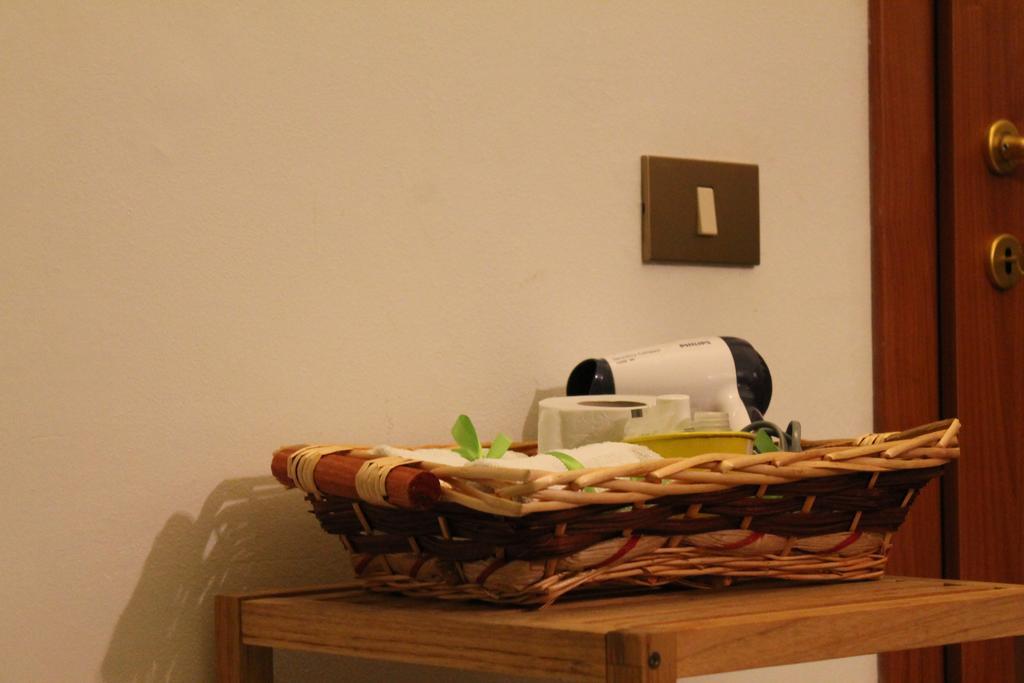B&B Nica Domus Παλέρμο Δωμάτιο φωτογραφία